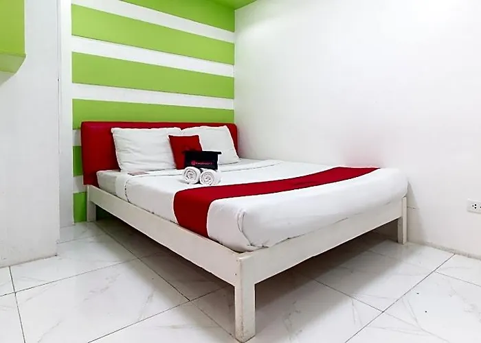 Reddoorz At Dbuilders Lower Bicutan Hotel