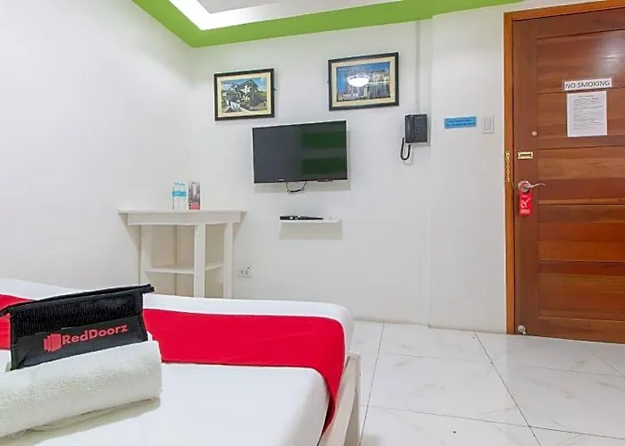 Reddoorz At Dbuilders Lower Bicutan 2*